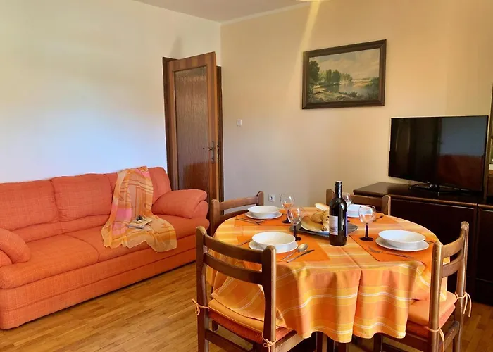 Apartmán With Parking Space Cizici, Krk - 19214 *