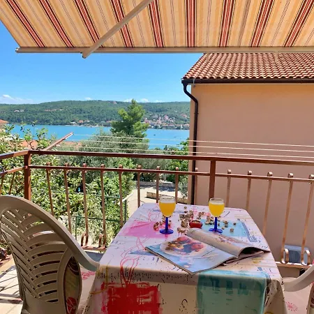 With Parking Space Cizici, Krk - 19214 Lägenhet *