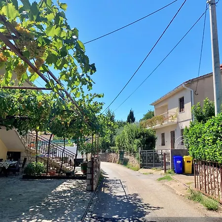 With Parking Space Cizici, Krk - 19214 Apartmán Dobrinj